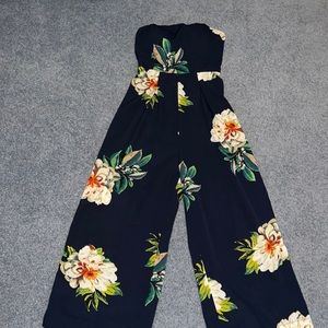 Size small navy floral jumpsuit